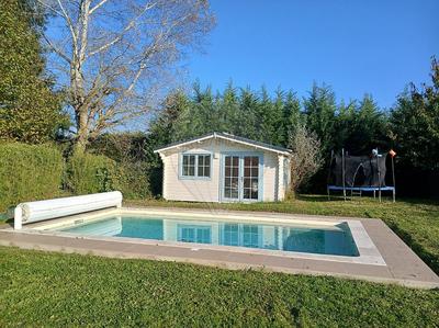 Maison - 111 m² - 6 pièces