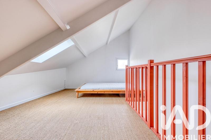 Maison - 224 m² - 9 pièces