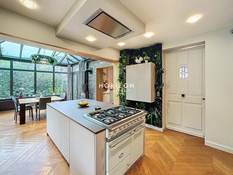 Maison - 167 m² - 7 pièces