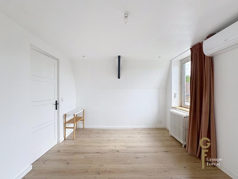 Maison - 180 m² - 5 pièces