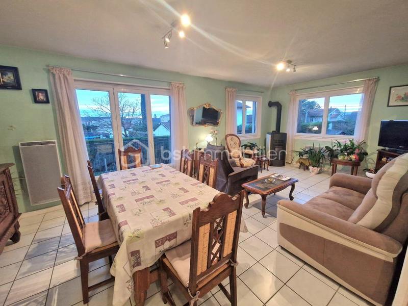 Maison traditionnelle - 116 m² - 6 pièces