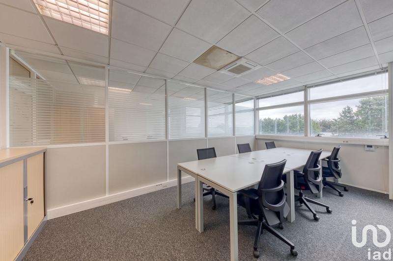 Bureau - 233 m²