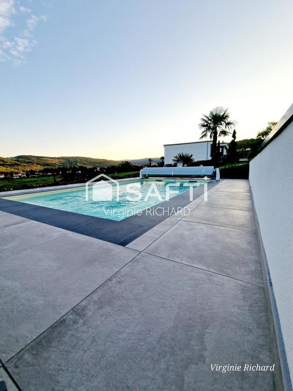 Maison - 170 m² - 7 pièces