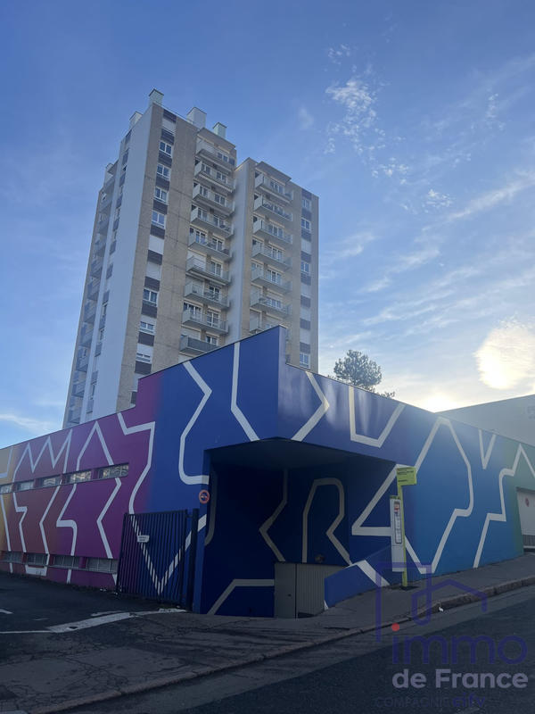 Parking / Garage - 14 m²