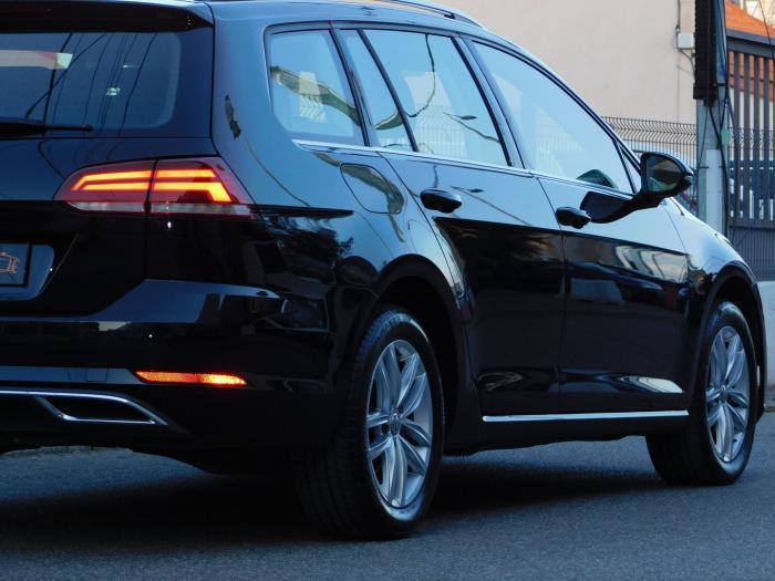 Volkswagen Golf VII Sw 2.0 Tdi 150ch Fap Bluemotion Technology Carat Dsg7