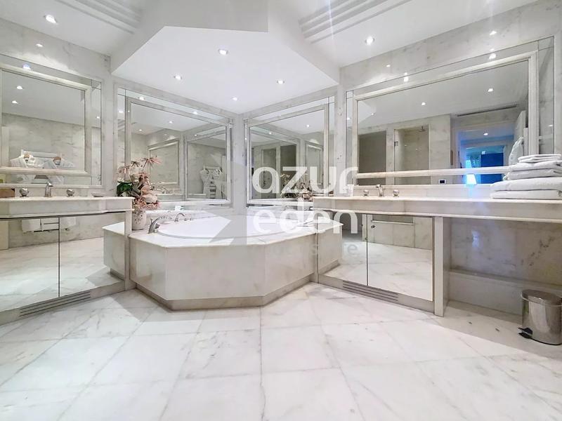 Appartement - 93 m² - 3 pièces