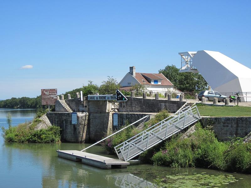 Exposition - en remontant le canal du Rhône au Rhin