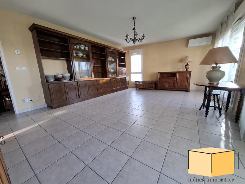 Appartement - 98 m² - 5 pièces