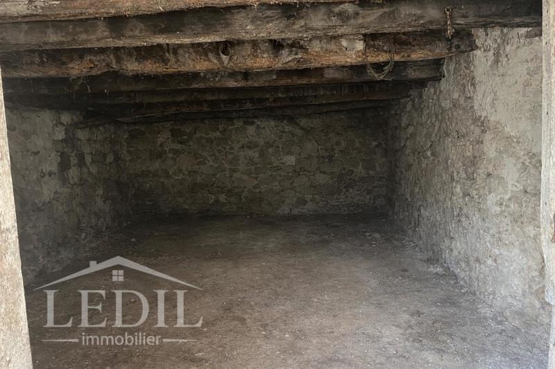 Maison de village - 140 m² - 2 pièces