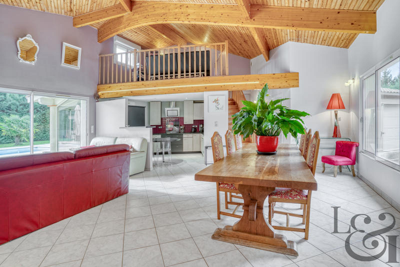 Maison - 145 m² - 4 pièces