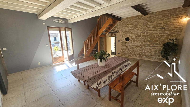 Maison - 224 m² - 7 pièces