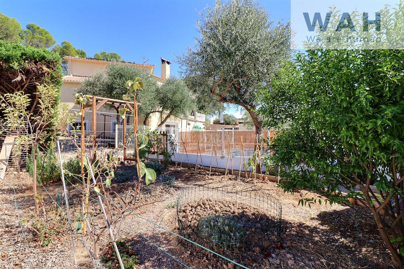 Maison - 205 m² - 7 pièces