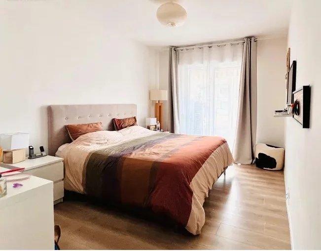 Appartement - 100 m² - 4 pièces