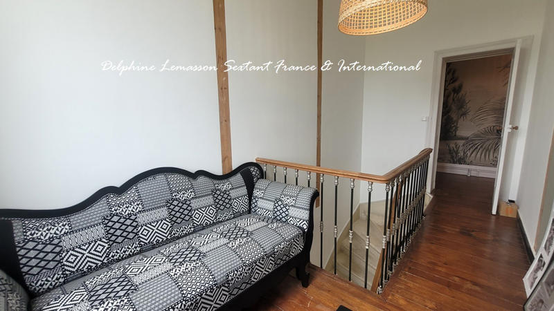 Maison - 400 m² - 11 pièces