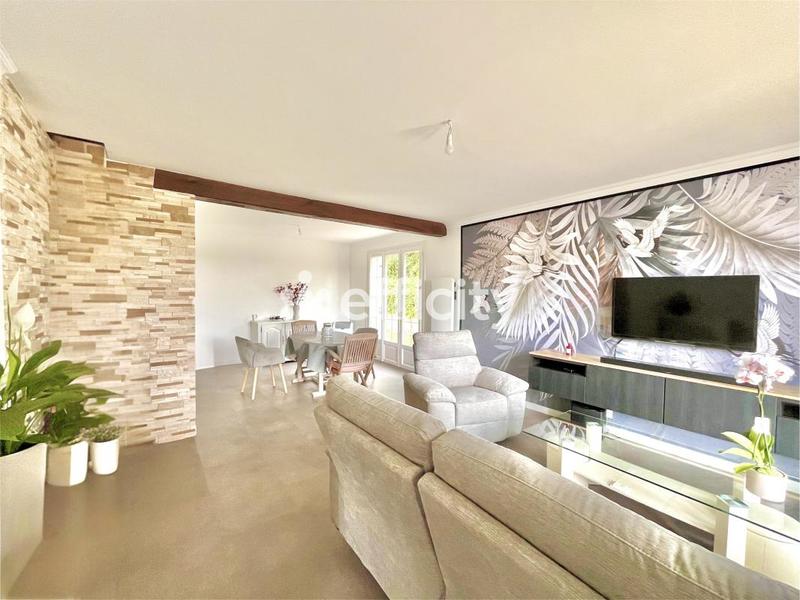 Maison - 120 m² - 5 pièces