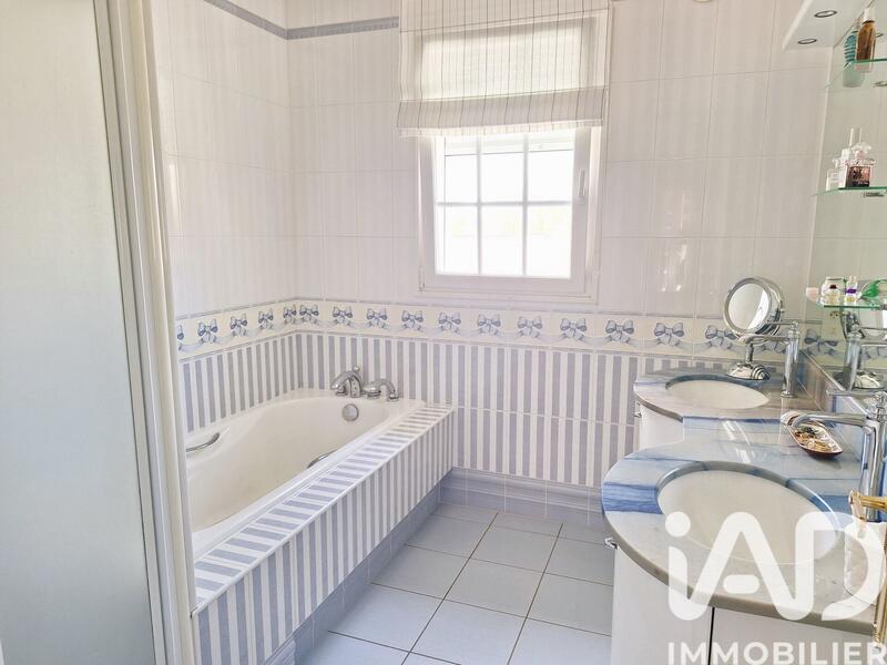 Maison - 150 m² - 6 pièces