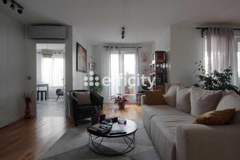 Appartement - 82 m² - 4 pièces