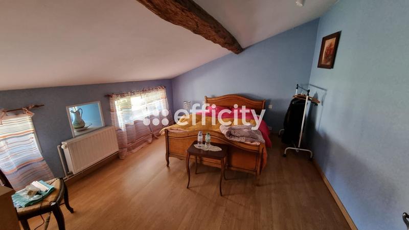 Maison - 235 m² - 8 pièces