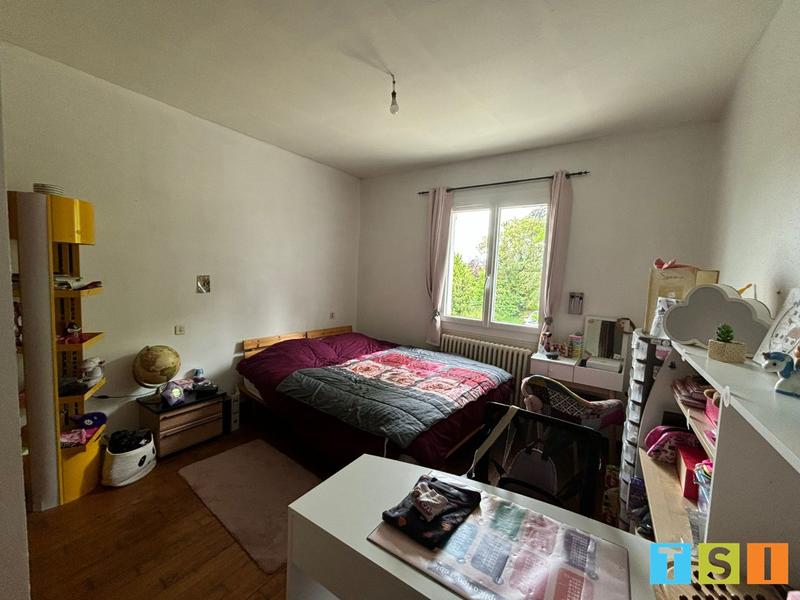 Maison - 207 m² - 8 pièces