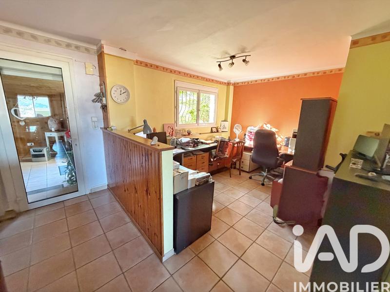Maison - 427 m² - 17 pièces