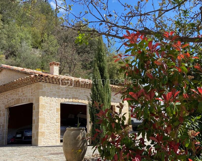 Villa - 104 m² - 4 pièces