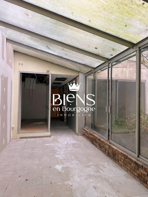 Bureau - 142 m² - 8 pièces