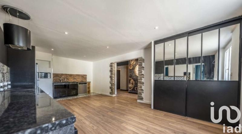 Maison de village - 244 m² - 9 pièces