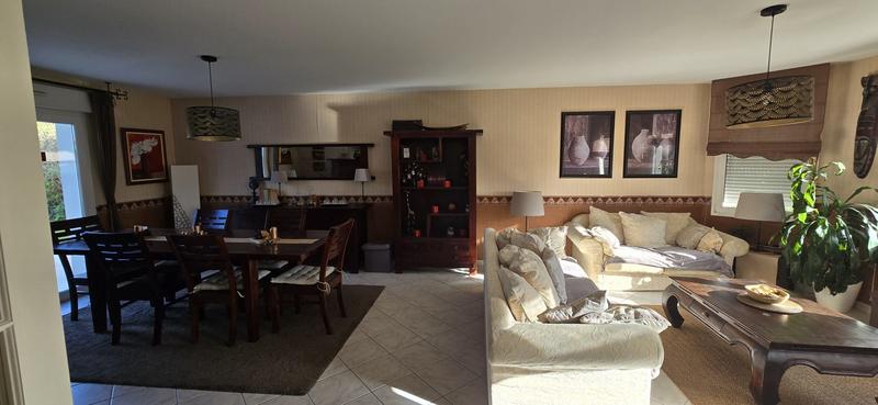 Maison - 156 m² - 8 pièces