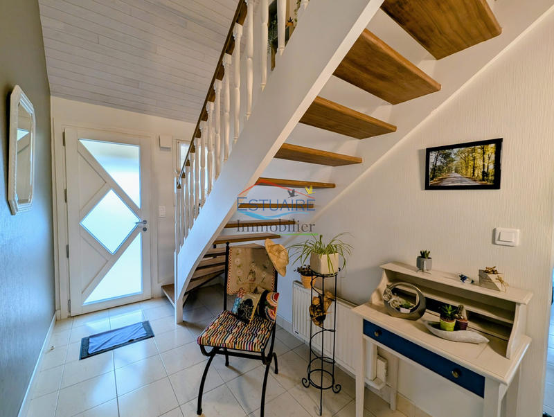 Maison - 162 m² - 6 pièces