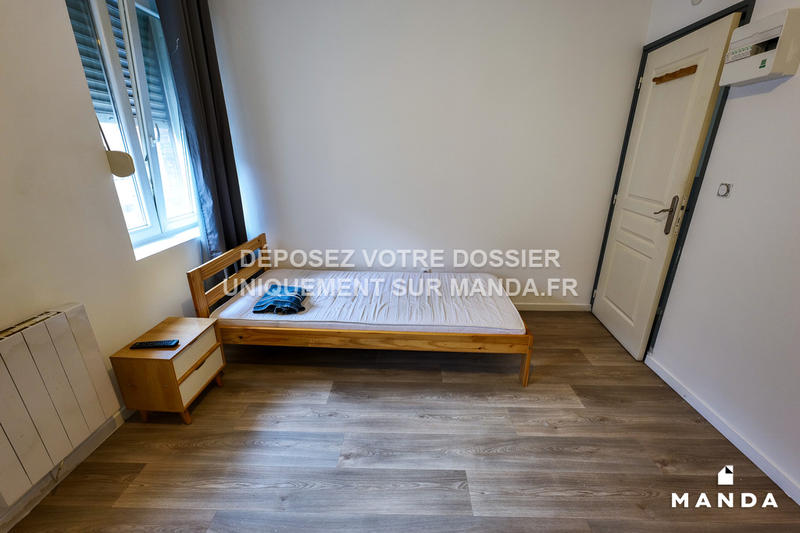 Chambre - 11 m² - 5 pièces