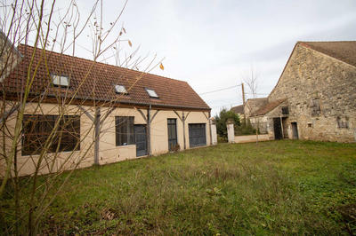 Maison ancienne - 210 m² - 7 pièces