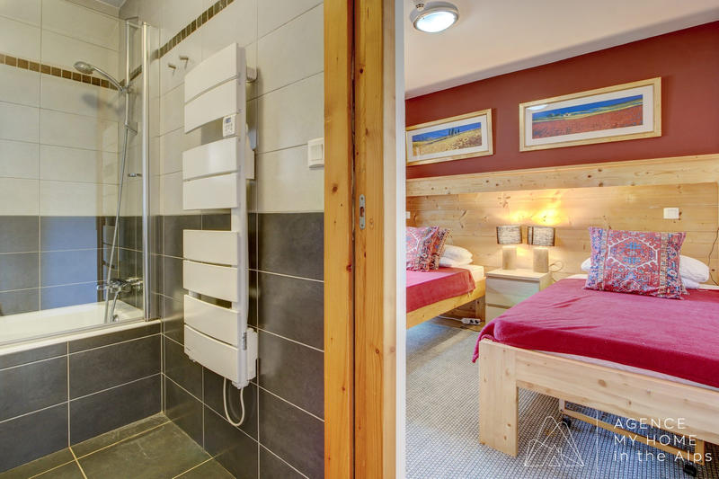 Châlet - 222 m² - 8 pièces