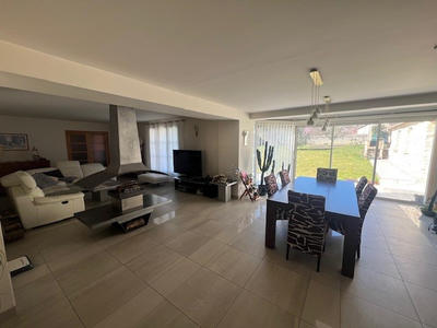 Maison - 193 m² - 7 pièces