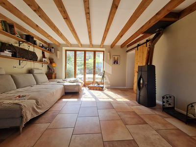 Maison - 213 m² - 9 pièces