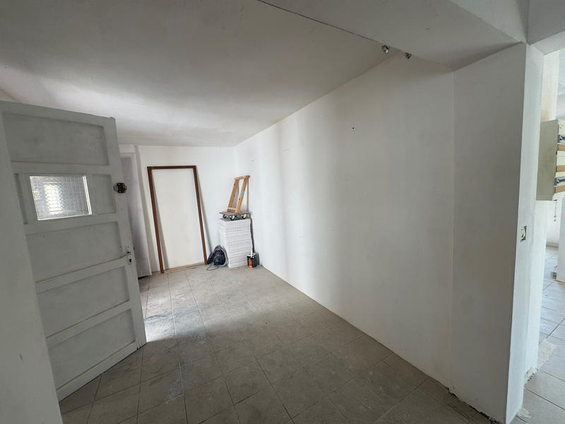 Maison - 161 m² - 9 pièces