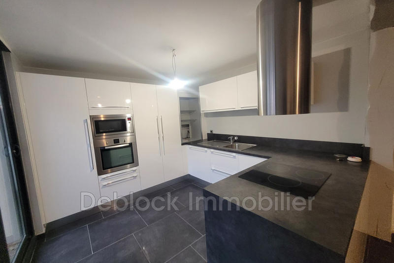 Maison - 94 m² - 4 pièces