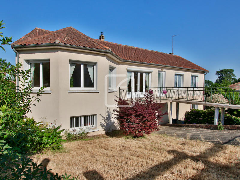 Maison - 132 m² - 6 pièces