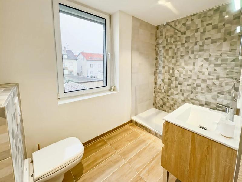 Maison - 158 m² - 10 pièces