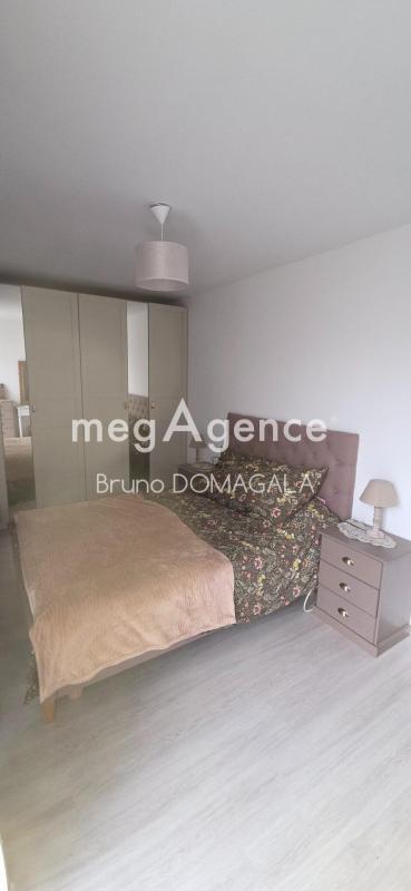 Appartement - 99 m² - 5 pièces