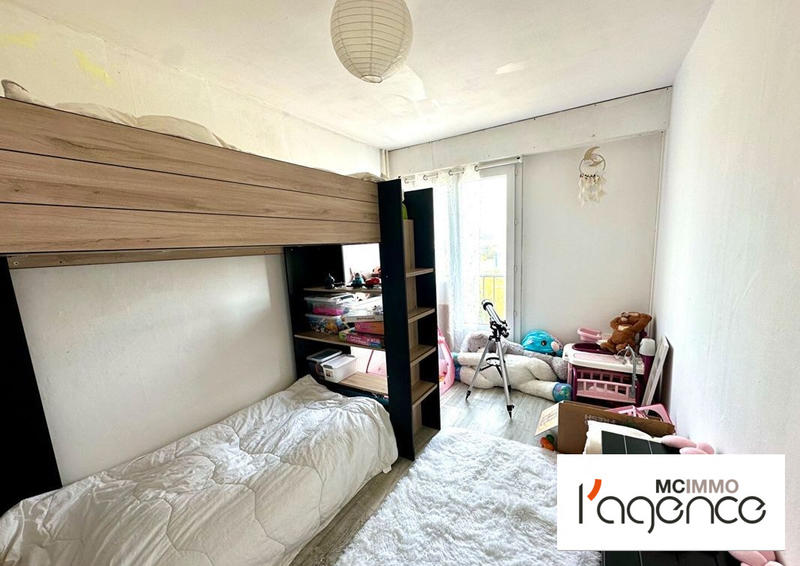 Appartement - 64 m² - 4 pièces