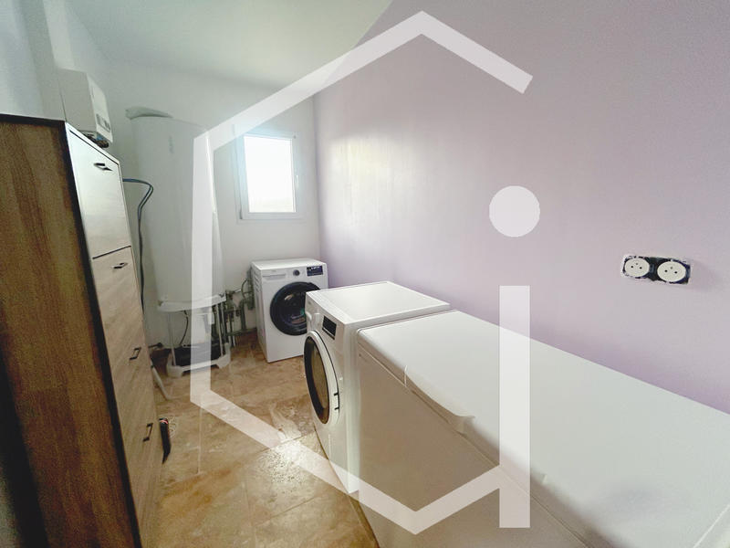 Maison - 100 m² - 4 pièces