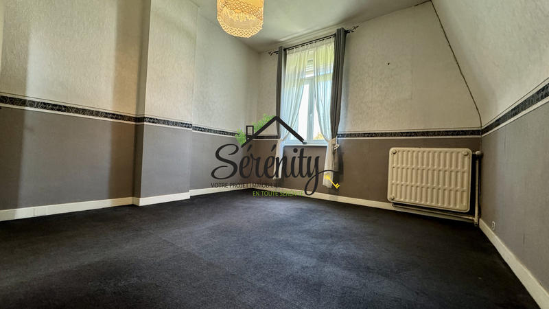 Maison - 225 m² - 7 pièces