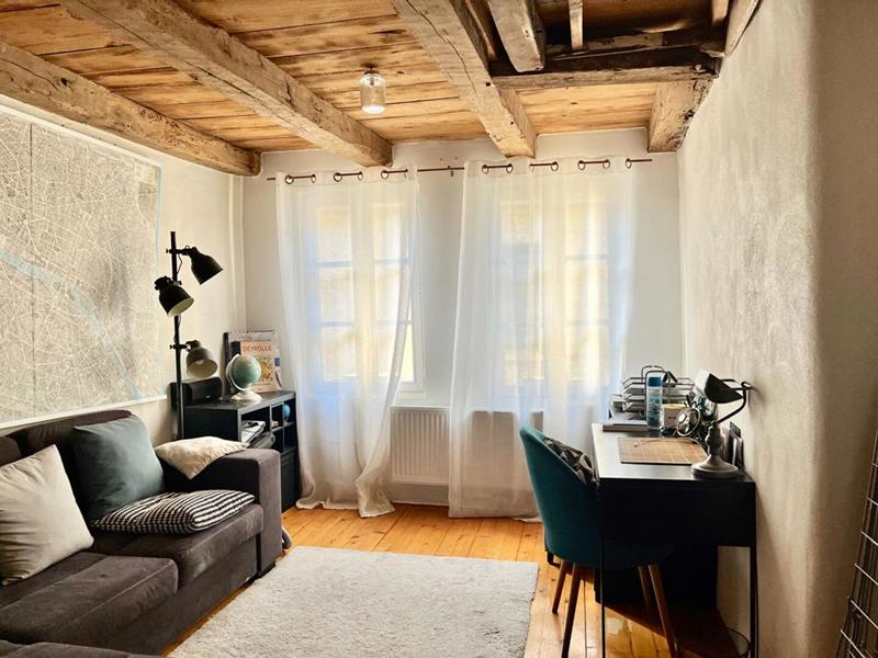 Maison - 230 m² - 13 pièces