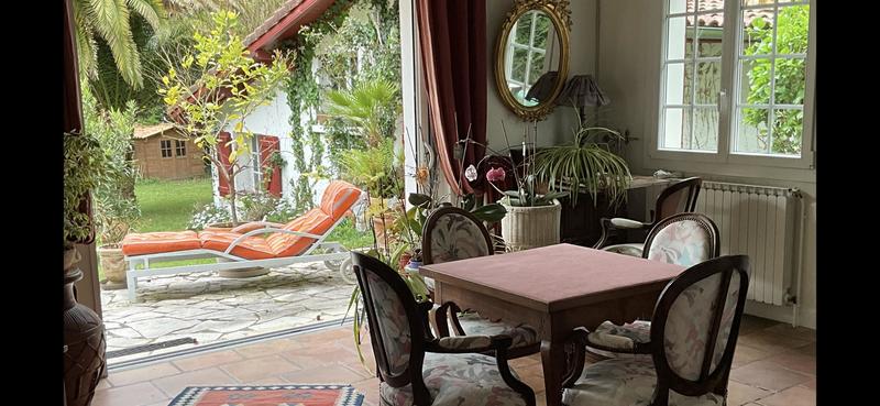 Villa - 263 m² - 7 pièces