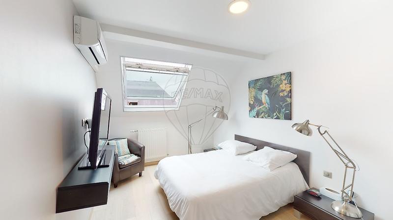 Duplex - 151 m² - 7 pièces