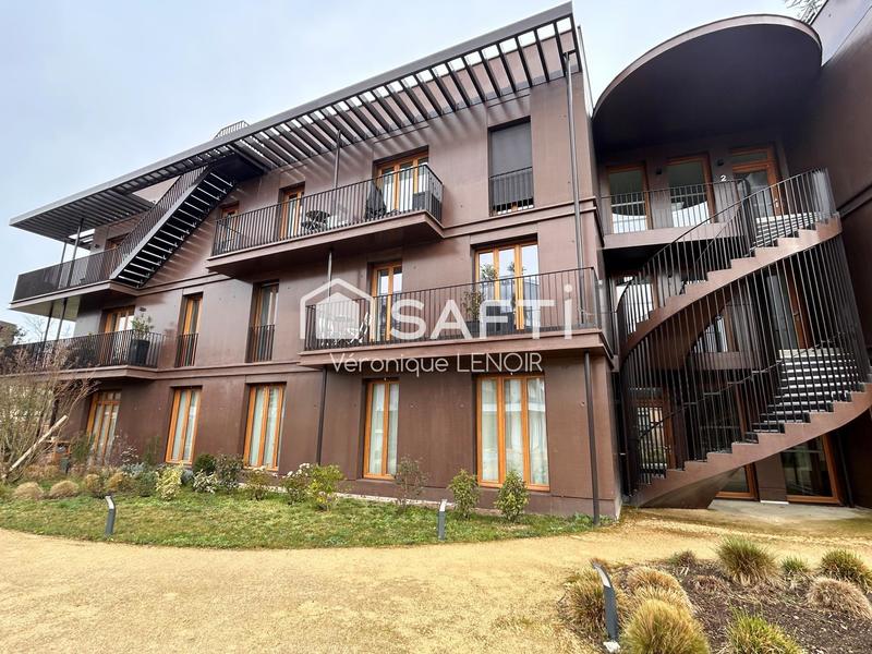 Appartement - 81 m² - 4 pièces