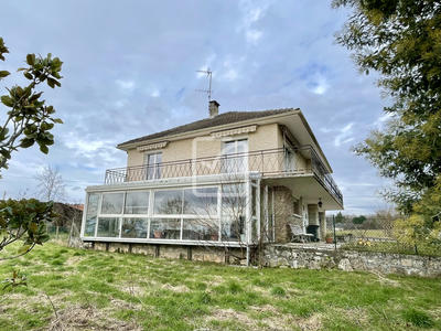 Maison - 110 m² - 5 pièces