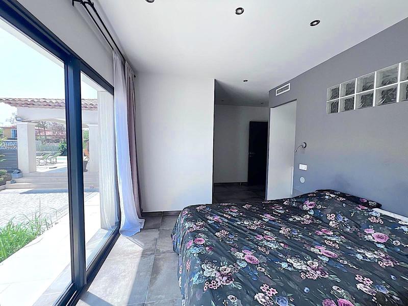 Villa - 200 m² - 5 pièces