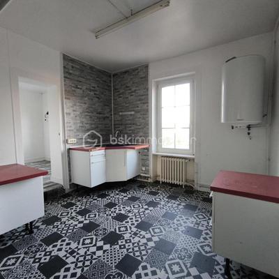 Immeuble - 284 m² - 16 pièces