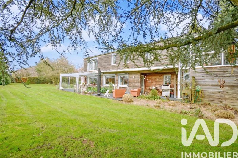 Maison de maîtres - 235 m² - 8 pièces